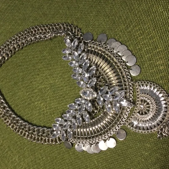 Prom/Wedding Rhinestone Collar Necklace - Picture 4 of 13